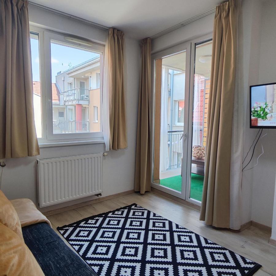 Dolce Vita Zafir Apartman Будапеща Екстериор снимка