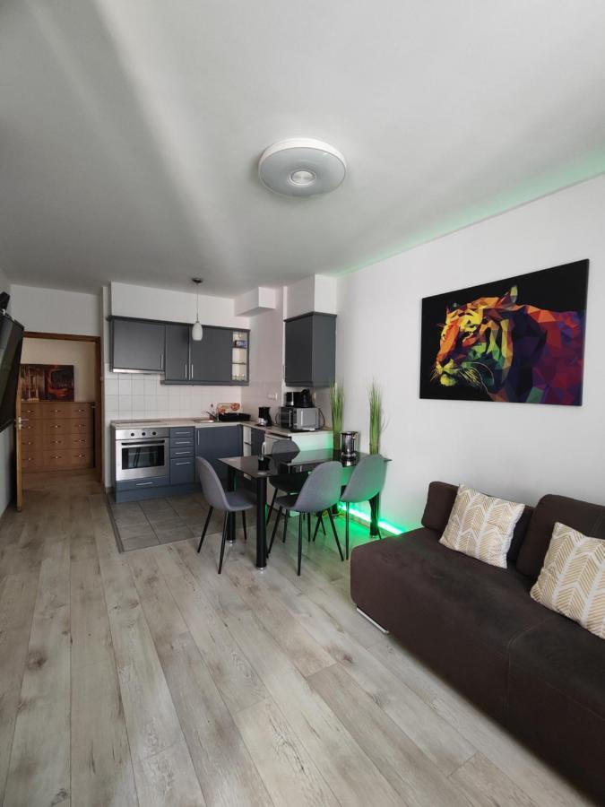 Dolce Vita Zafir Apartman Будапеща Екстериор снимка